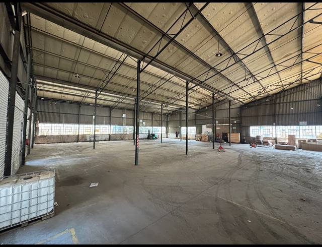 2,973M² WAREHOUSE FOR SALE IN KEW